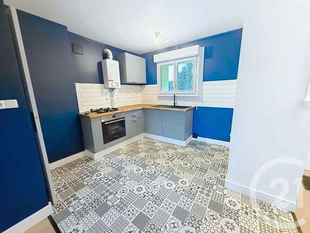 Appartement F4 à vendre - 4 pièces - 64.0 m2 - ANGOULEME - 16 - POITOU-CHARENTES - Century 21 Aloha Immobilier