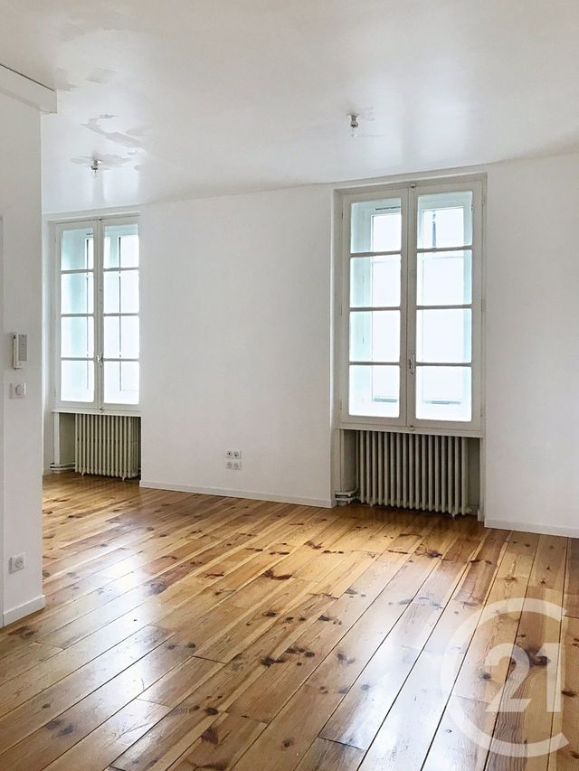 Appartement F2 à louer - 2 pièces - 47.0 m2 - ANGOULEME - 16 - POITOU-CHARENTES - Century 21 Aloha Immobilier