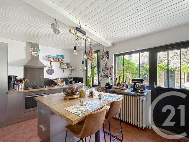 maison à louer - 4 pièces - 126.71 m2 - ANGOULEME - 16 - POITOU-CHARENTES - Century 21 Aloha Immobilier