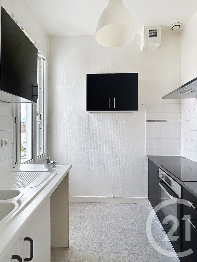 Appartement F3 à louer - 3 pièces - 92.0 m2 - GOND PONTOUVRE - 16 - POITOU-CHARENTES - Century 21 Aloha Immobilier