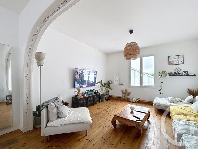 Appartement F3 à louer - 3 pièces - 92.0 m2 - GOND PONTOUVRE - 16 - POITOU-CHARENTES - Century 21 Aloha Immobilier