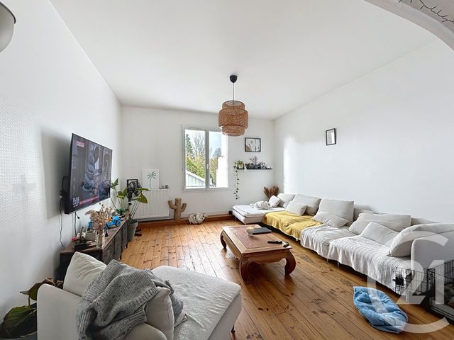 Appartement F3 à louer - 3 pièces - 92.0 m2 - GOND PONTOUVRE - 16 - POITOU-CHARENTES - Century 21 Aloha Immobilier