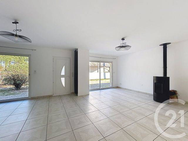 maison à louer - 2 pièces - 74.72 m2 - L ISLE D ESPAGNAC - 16 - POITOU-CHARENTES - Century 21 Aloha Immobilier