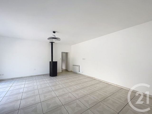 maison à louer - 2 pièces - 74.72 m2 - L ISLE D ESPAGNAC - 16 - POITOU-CHARENTES - Century 21 Aloha Immobilier