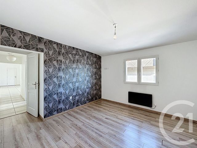 maison à louer - 2 pièces - 74.72 m2 - L ISLE D ESPAGNAC - 16 - POITOU-CHARENTES - Century 21 Aloha Immobilier