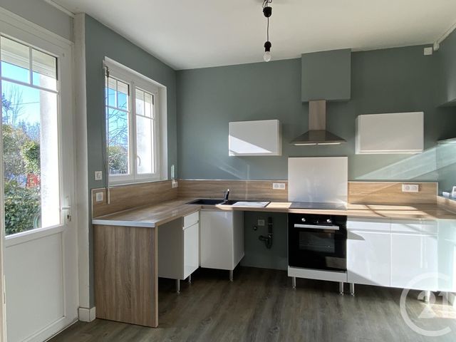 maison à louer - 4 pièces - 80.0 m2 - SOYAUX - 16 - POITOU-CHARENTES - Century 21 Aloha Immobilier