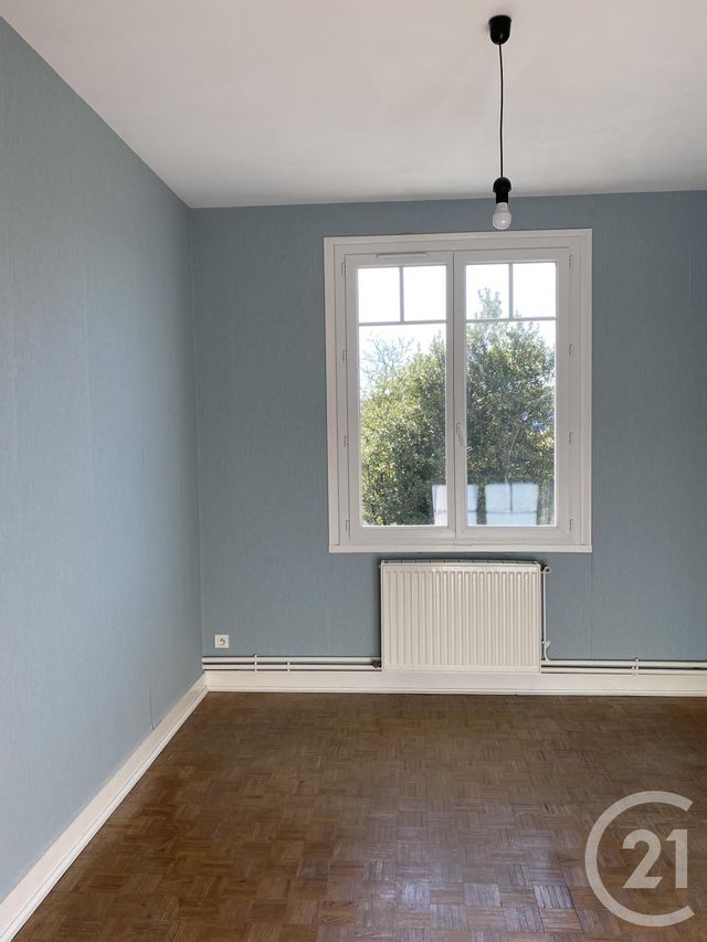 maison à louer - 4 pièces - 80.0 m2 - SOYAUX - 16 - POITOU-CHARENTES - Century 21 Aloha Immobilier