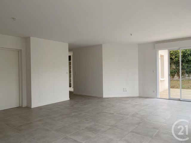 maison à louer - 4 pièces - 92.74 m2 - ANGOULEME - 16 - POITOU-CHARENTES - Century 21 Aloha Immobilier