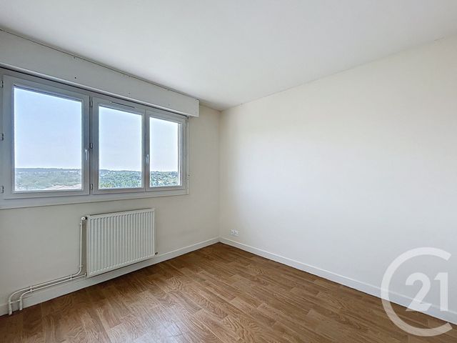 Appartement F2 à louer - 2 pièces - 45.8 m2 - ANGOULEME - 16 - POITOU-CHARENTES - Century 21 Aloha Immobilier