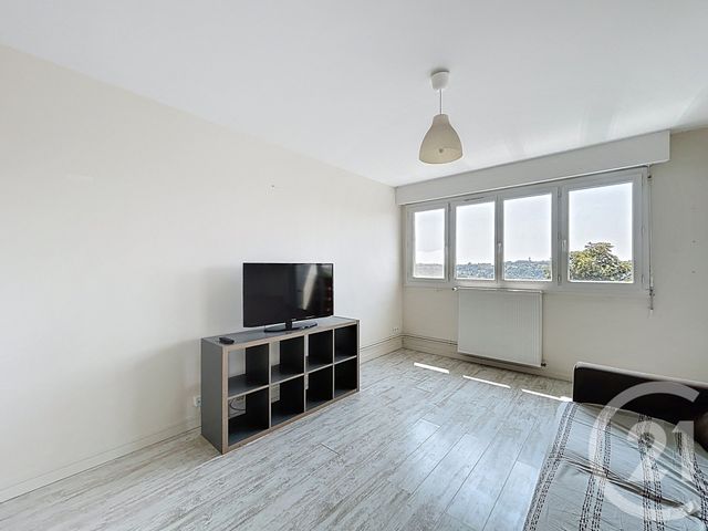 Appartement F2 à louer - 2 pièces - 45.8 m2 - ANGOULEME - 16 - POITOU-CHARENTES - Century 21 Aloha Immobilier