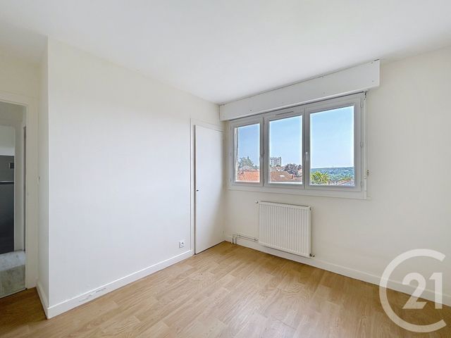 Appartement F2 à louer - 2 pièces - 45.8 m2 - ANGOULEME - 16 - POITOU-CHARENTES - Century 21 Aloha Immobilier