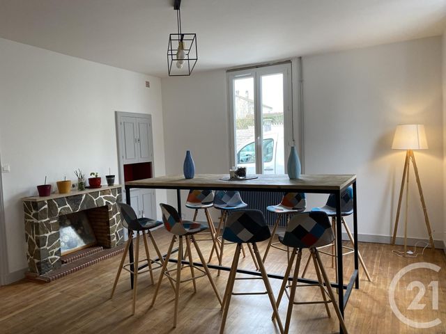 Appartement Chambre à louer - 1 pièce - 22.3 m2 - RUELLE SUR TOUVRE - 16 - POITOU-CHARENTES - Century 21 Aloha Immobilier