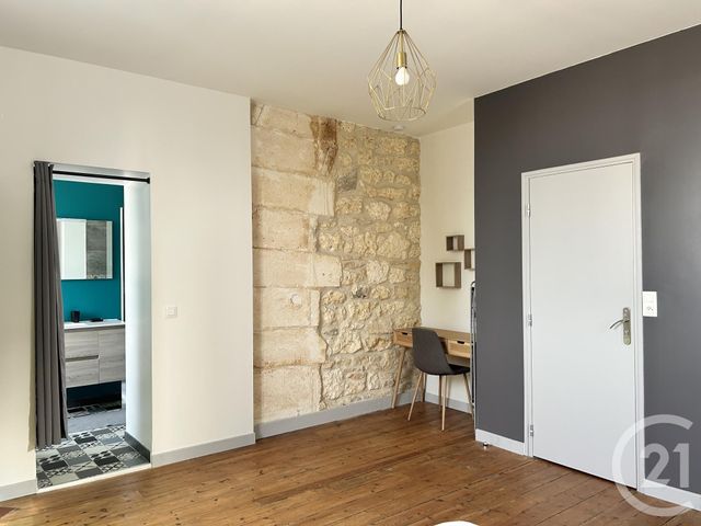 Appartement Chambre à louer - 1 pièce - 22.3 m2 - RUELLE SUR TOUVRE - 16 - POITOU-CHARENTES - Century 21 Aloha Immobilier