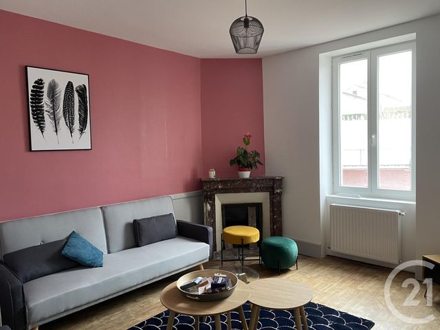 Appartement Chambre à louer - 1 pièce - 22.3 m2 - RUELLE SUR TOUVRE - 16 - POITOU-CHARENTES - Century 21 Aloha Immobilier