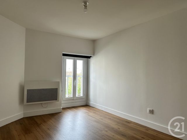 maison à vendre - 5 pièces - 89.0 m2 - ANGOULEME - 16 - POITOU-CHARENTES - Century 21 Aloha Immobilier