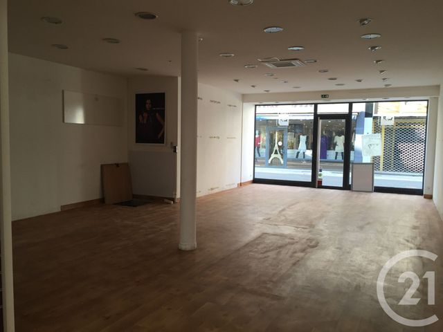 Appartement Local à louer - 1 pièce - 140.0 m2 - ANGOULEME - 16 - POITOU-CHARENTES - Century 21 Aloha Immobilier