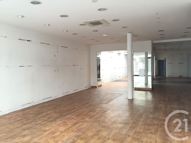 Appartement Local à louer - 1 pièce - 140.0 m2 - ANGOULEME - 16 - POITOU-CHARENTES - Century 21 Aloha Immobilier