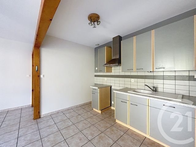 Appartement F2 à louer - 2 pièces - 44.0 m2 - ANGOULEME - 16 - POITOU-CHARENTES - Century 21 Aloha Immobilier