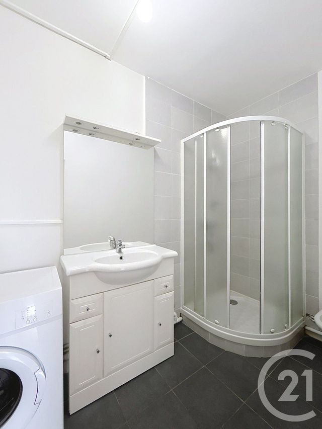 Appartement F2 à louer - 2 pièces - 44.55 m2 - ANGOULEME - 16 - POITOU-CHARENTES - Century 21 Aloha Immobilier