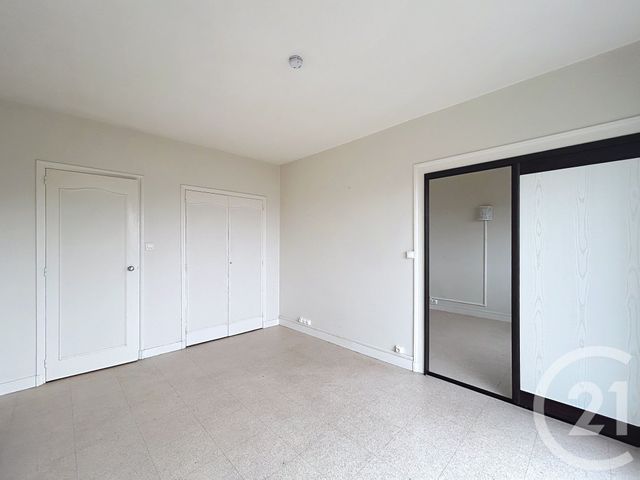 Appartement F2 à louer - 2 pièces - 44.55 m2 - ANGOULEME - 16 - POITOU-CHARENTES - Century 21 Aloha Immobilier