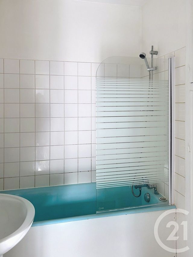 Appartement F1 à louer - 1 pièce - 32.64 m2 - ANGOULEME - 16 - POITOU-CHARENTES - Century 21 Aloha Immobilier