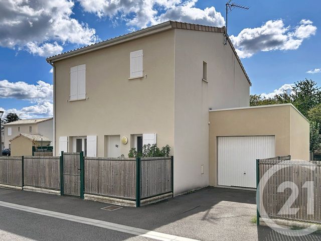 maison à louer - 4 pièces - 97.0 m2 - ST YRIEIX SUR CHARENTE - 16 - POITOU-CHARENTES - Century 21 Aloha Immobilier