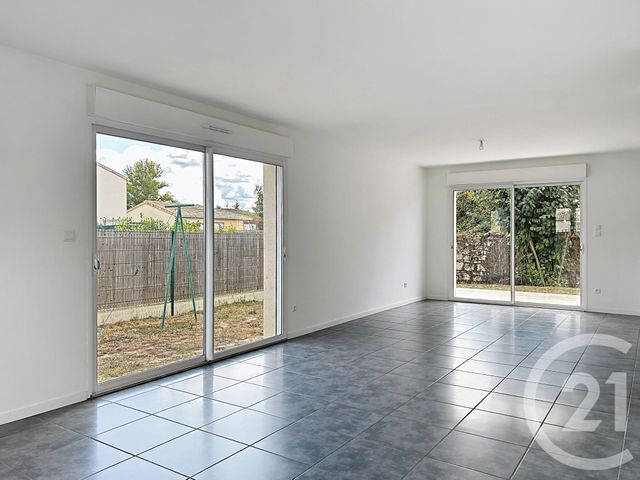 maison à louer - 4 pièces - 97.0 m2 - ST YRIEIX SUR CHARENTE - 16 - POITOU-CHARENTES - Century 21 Aloha Immobilier