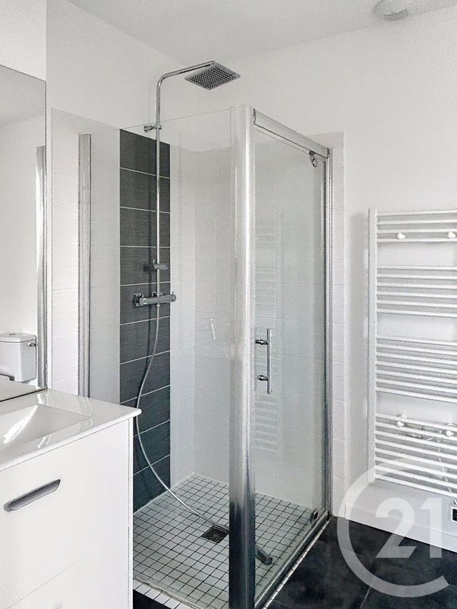 maison à louer - 4 pièces - 97.0 m2 - ST YRIEIX SUR CHARENTE - 16 - POITOU-CHARENTES - Century 21 Aloha Immobilier