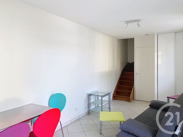 Appartement F2 à louer - 2 pièces - 36.58 m2 - ANGOULEME - 16 - POITOU-CHARENTES - Century 21 Aloha Immobilier