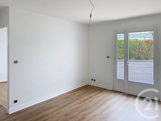 Appartement F2 à louer ST MICHEL