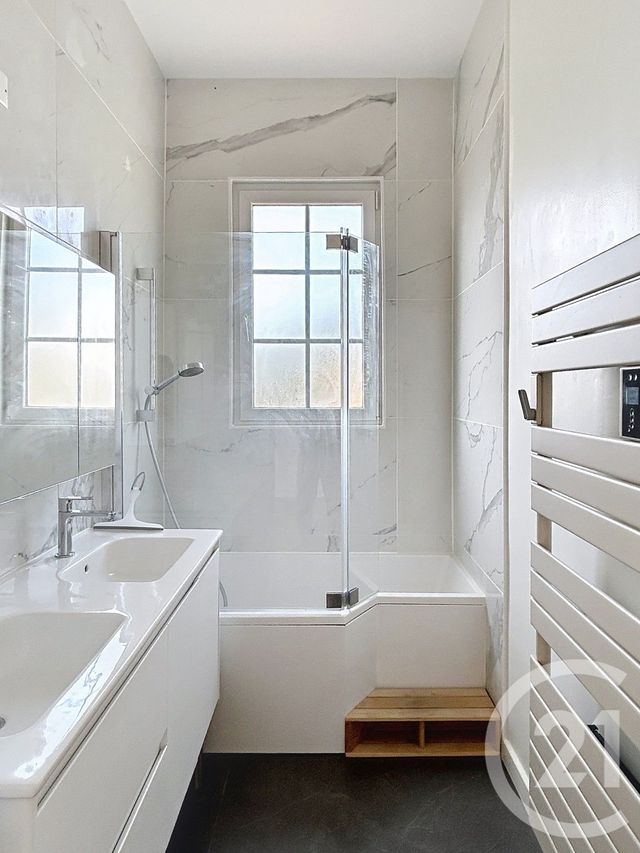 maison à louer - 5 pièces - 114.0 m2 - ANGOULEME - 16 - POITOU-CHARENTES - Century 21 Aloha Immobilier