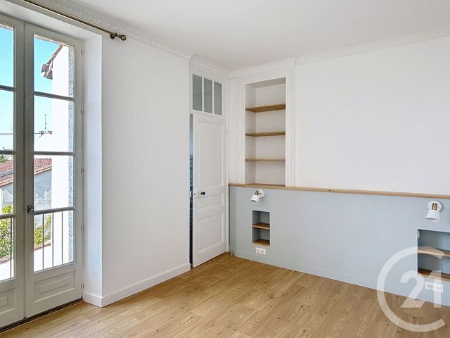 maison à louer - 5 pièces - 114.0 m2 - ANGOULEME - 16 - POITOU-CHARENTES - Century 21 Aloha Immobilier