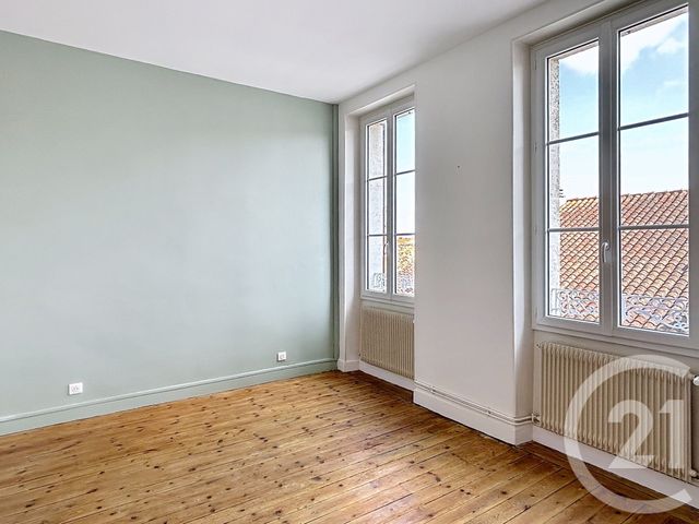 maison à louer - 5 pièces - 114.0 m2 - ANGOULEME - 16 - POITOU-CHARENTES - Century 21 Aloha Immobilier