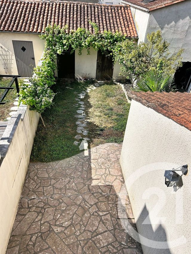 maison à louer - 5 pièces - 114.0 m2 - ANGOULEME - 16 - POITOU-CHARENTES - Century 21 Aloha Immobilier