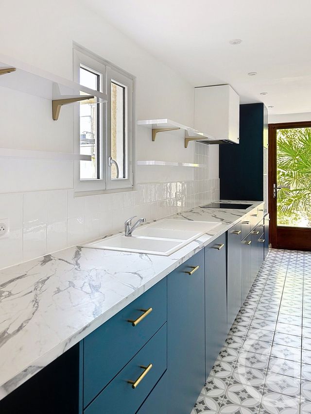 maison à louer - 5 pièces - 114.0 m2 - ANGOULEME - 16 - POITOU-CHARENTES - Century 21 Aloha Immobilier