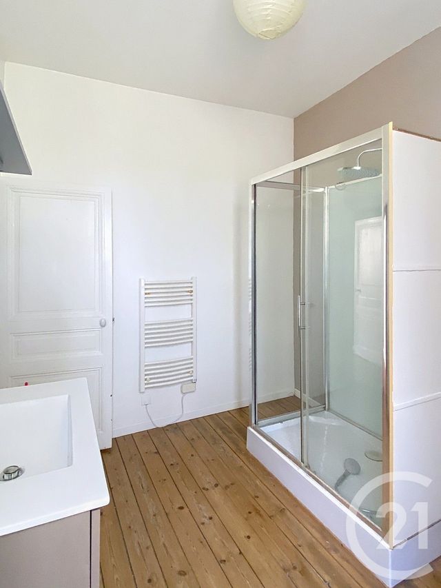 maison à louer - 3 pièces - 81.63 m2 - ANGOULEME - 16 - POITOU-CHARENTES - Century 21 Aloha Immobilier