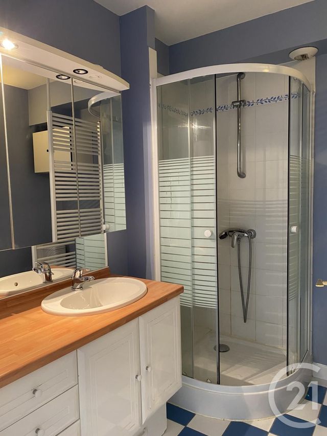 Appartement Duplex à louer - 2 pièces - 36.1 m2 - ANGOULEME - 16 - POITOU-CHARENTES - Century 21 Aloha Immobilier