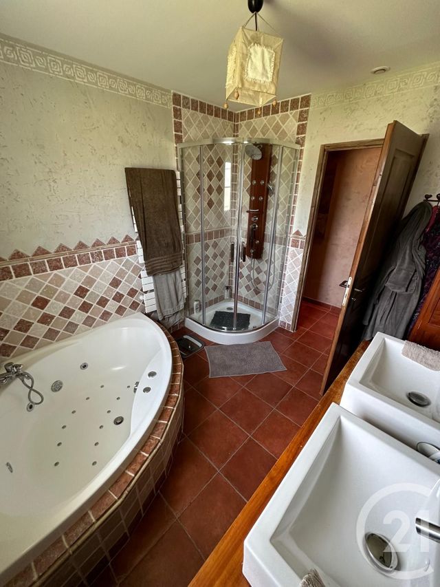 maison à vendre - 6 pièces - 165.0 m2 - PUYMOYEN - 16 - POITOU-CHARENTES - Century 21 Aloha Immobilier