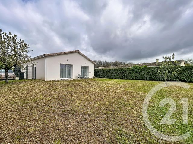 maison à louer - 4 pièces - 91.74 m2 - LA COURONNE - 16 - POITOU-CHARENTES - Century 21 Aloha Immobilier