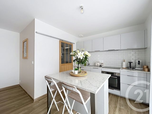 maison à louer - 4 pièces - 91.74 m2 - LA COURONNE - 16 - POITOU-CHARENTES - Century 21 Aloha Immobilier