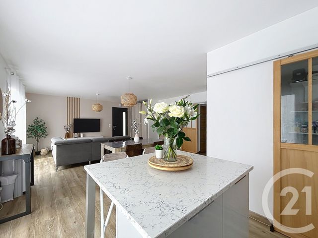 maison à louer - 4 pièces - 91.74 m2 - LA COURONNE - 16 - POITOU-CHARENTES - Century 21 Aloha Immobilier