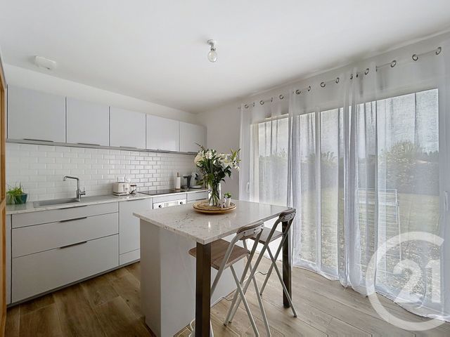 maison à louer - 4 pièces - 91.74 m2 - LA COURONNE - 16 - POITOU-CHARENTES - Century 21 Aloha Immobilier