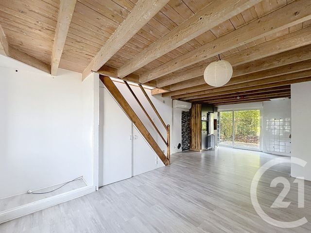 maison à louer - 2 pièces - 62.44 m2 - ANGOULEME - 16 - POITOU-CHARENTES - Century 21 Aloha Immobilier