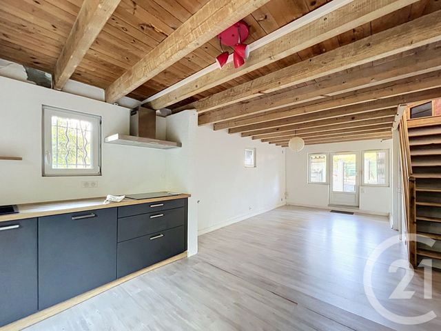 maison à louer - 2 pièces - 62.44 m2 - ANGOULEME - 16 - POITOU-CHARENTES - Century 21 Aloha Immobilier