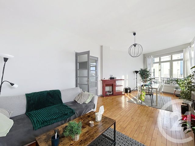 Appartement F3 à louer - 3 pièces - 92.0 m2 - ANGOULEME - 16 - POITOU-CHARENTES - Century 21 Aloha Immobilier