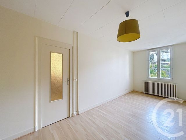 Appartement T2 à louer - 2 pièces - 88.0 m2 - ANGOULEME - 16 - POITOU-CHARENTES - Century 21 Aloha Immobilier