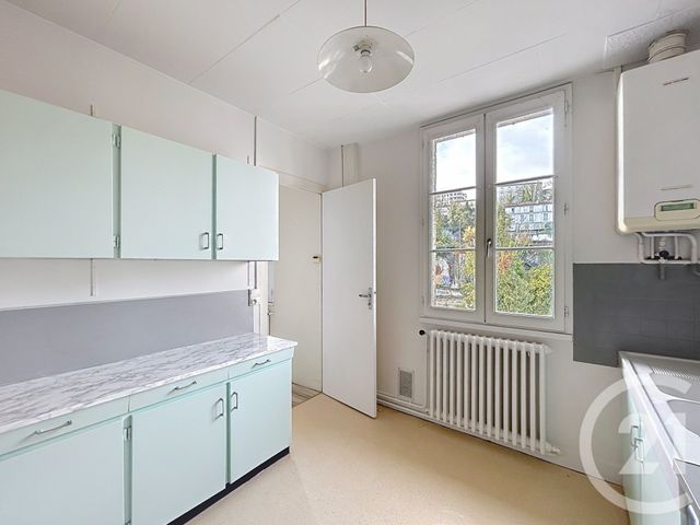 Appartement T2 à louer - 2 pièces - 88.0 m2 - ANGOULEME - 16 - POITOU-CHARENTES - Century 21 Aloha Immobilier