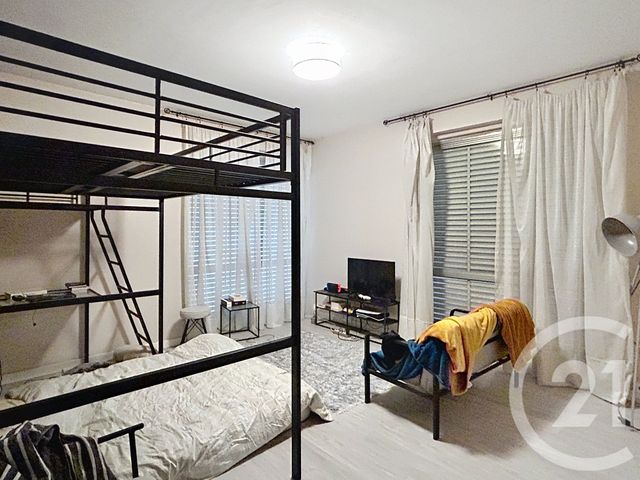 Appartement F1 à louer - 1 pièce - 39.69 m2 - ANGOULEME - 16 - POITOU-CHARENTES - Century 21 Aloha Immobilier