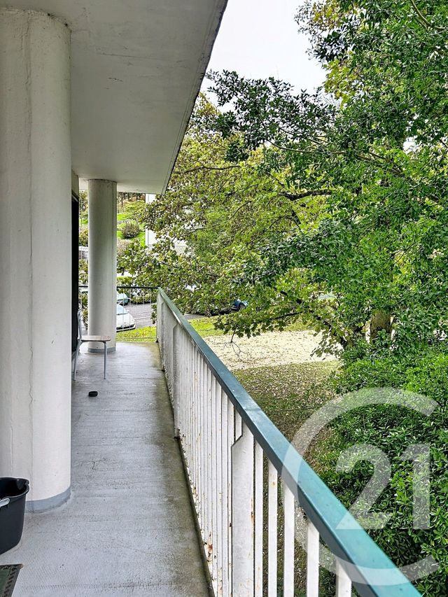 Appartement F1 à louer - 1 pièce - 39.69 m2 - ANGOULEME - 16 - POITOU-CHARENTES - Century 21 Aloha Immobilier