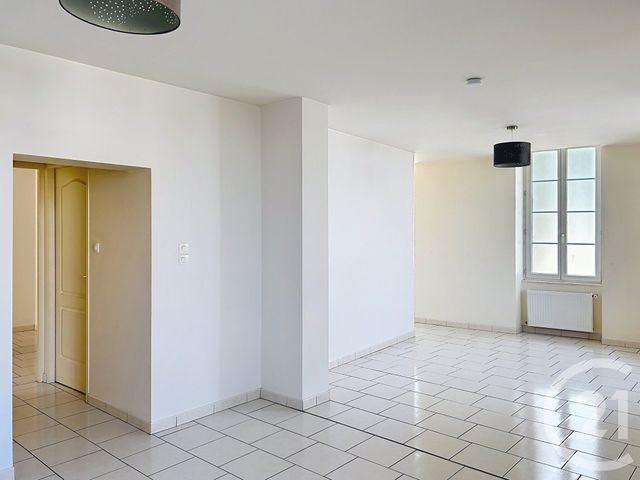 Appartement F2 à louer - 2 pièces - 46.55 m2 - ANGOULEME - 16 - POITOU-CHARENTES - Century 21 Aloha Immobilier